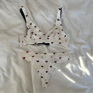 NWOT XS MeUndies White and Red Heart Bralette & Thong